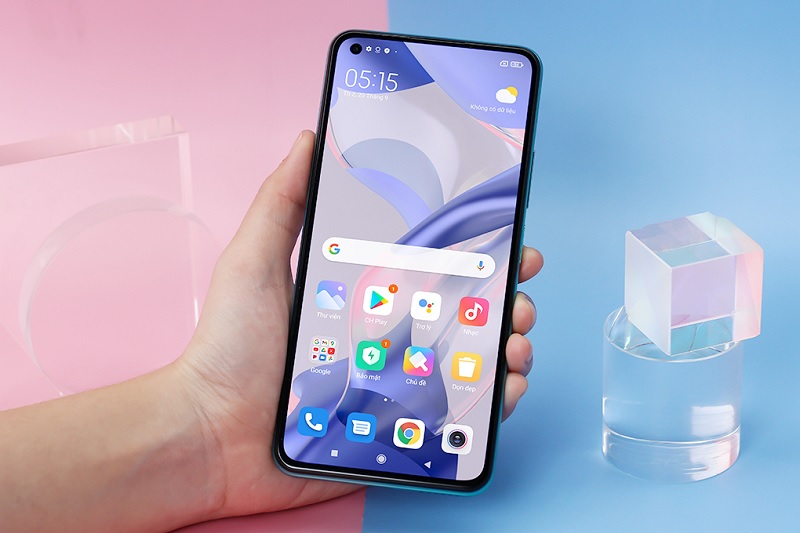 Xiaomi 11 Lite 5G NE có độ sáng 800 nits